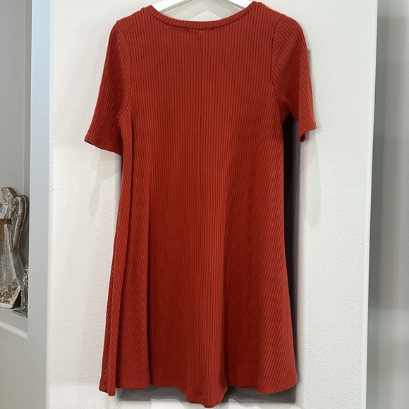 UGE Dress - Picture 2 of 3